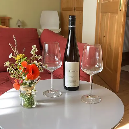 Quarto em Acomodações Particulares Weingut - Gaestezimmer Zum Schwalbennest Herrnbaumgarten