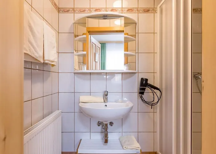 Habitación en casa particular Weingut - Gaestezimmer Zum Schwalbennest Herrnbaumgarten