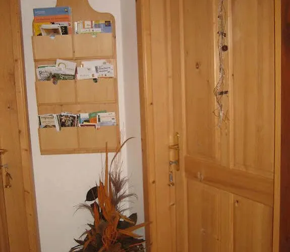 Weingut - Gaestezimmer Zum Schwalbennest Herrnbaumgarten